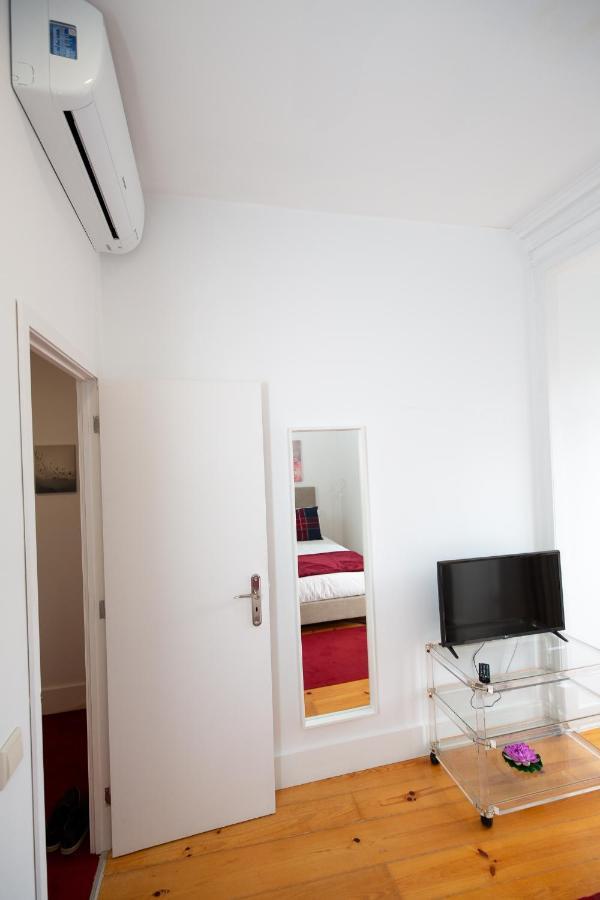 ליסבון Inn-Chiado Boulevard Guest House מראה חיצוני תמונה