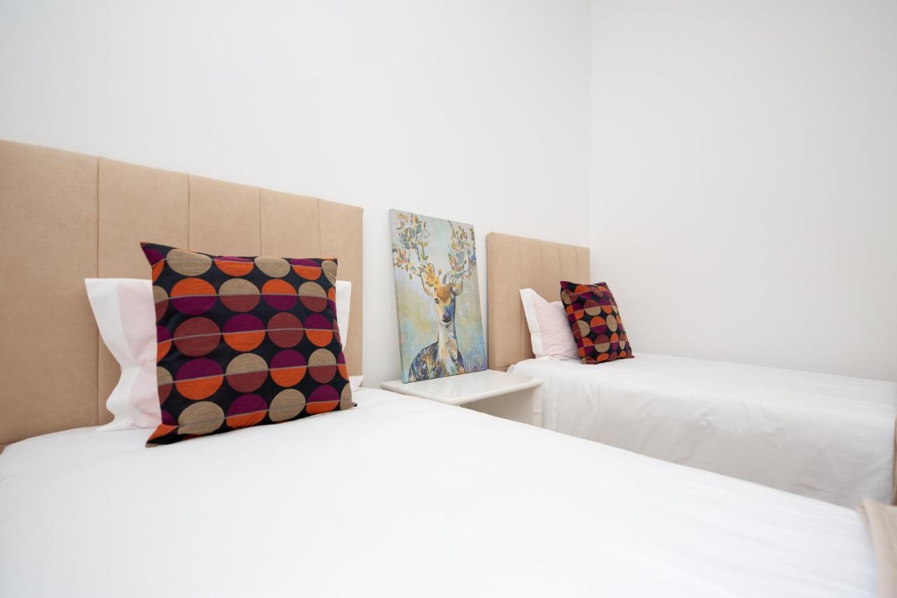 ליסבון Inn-Chiado Boulevard Guest House מראה חיצוני תמונה